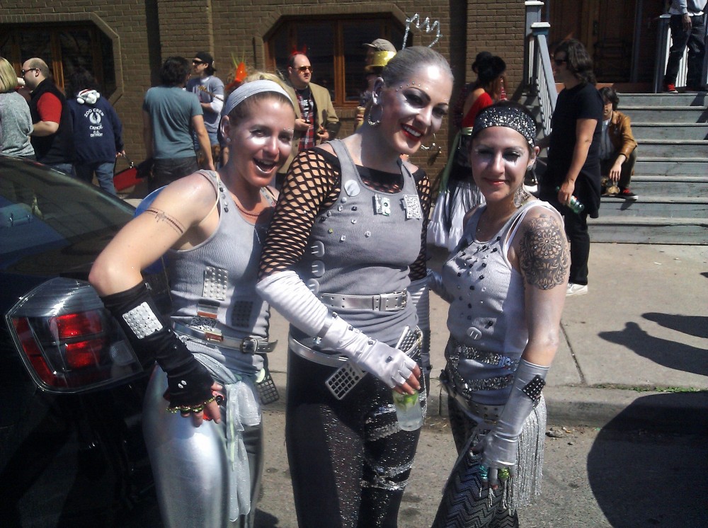 Marche du Nain Rouge silver girls
